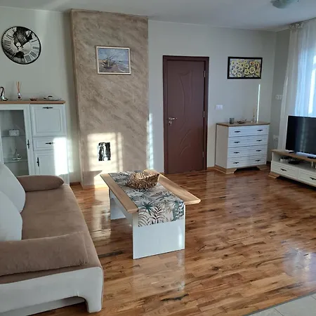 Megi Apartments, Sity Apartament Nesebyr