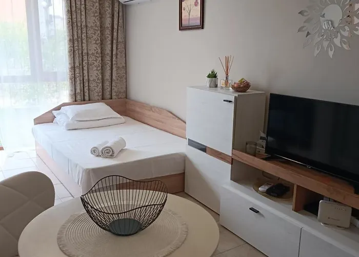 Apartamento Megi Apartments, Sity