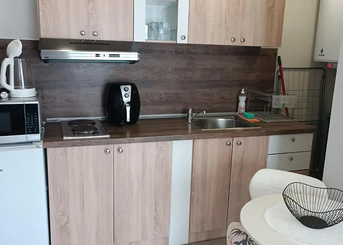 Апартамент Megi Apartments, Sity Несебър